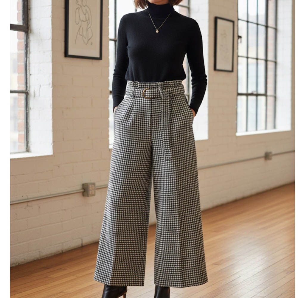 Aura Black and White Houndstooth Wide Leg Pants Paperbag waist NWT
